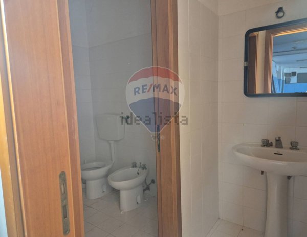 locale di sgombero in vendita a Ragusa