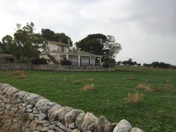 casa indipendente in vendita a Ragusa in zona Donnafugata
