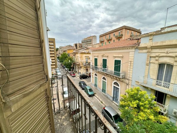 casa indipendente in vendita a Ragusa in zona Ragusa Centro