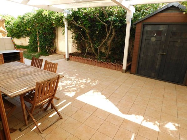 casa indipendente in vendita a Ragusa in zona Marina