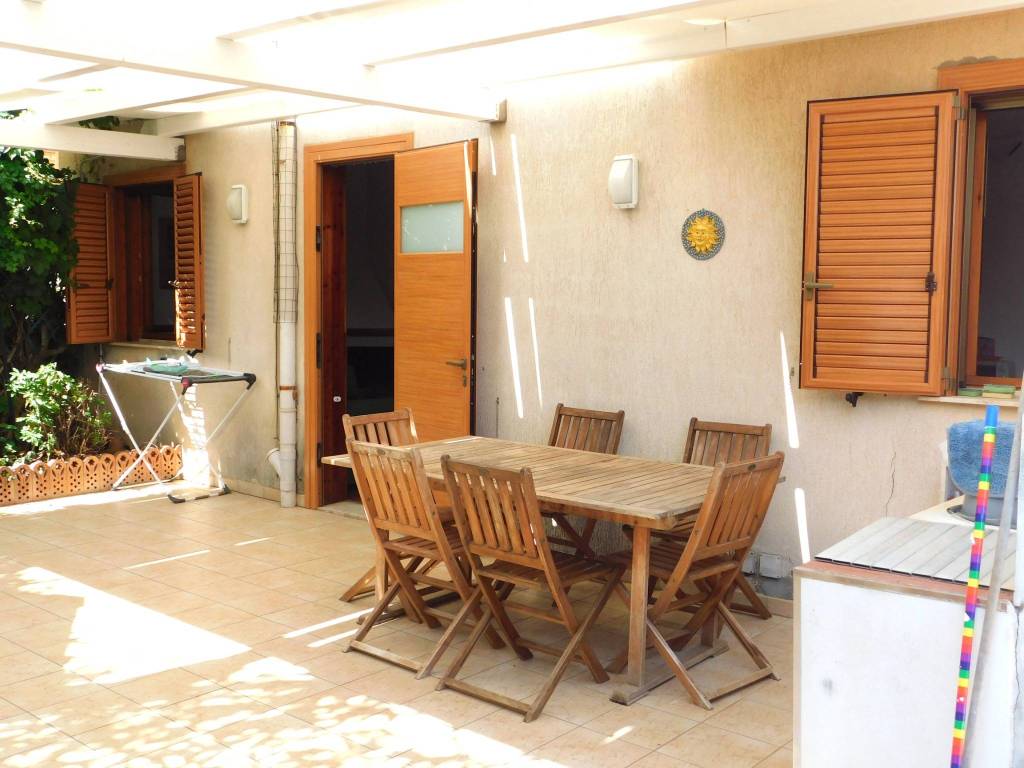 casa indipendente in vendita a Ragusa in zona Marina