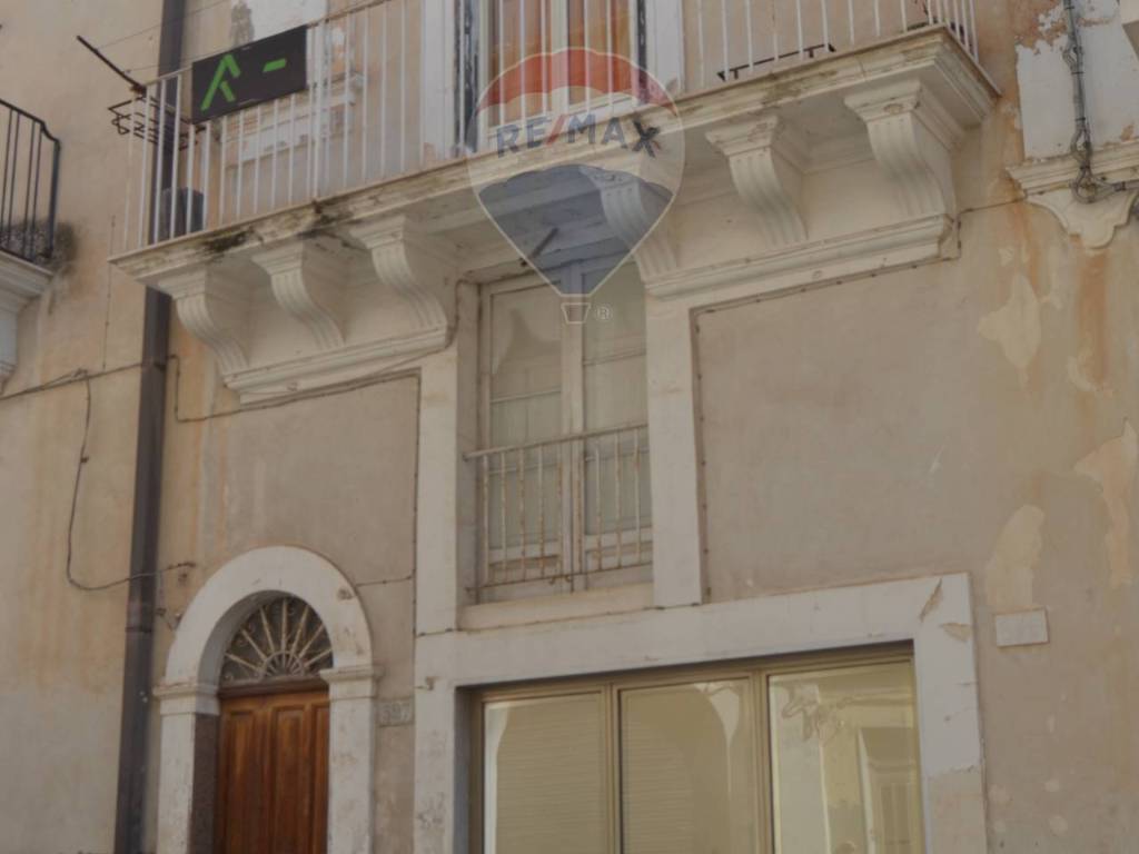 casa indipendente in vendita a Ragusa in zona Ibla