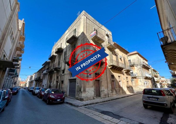 casa indipendente in vendita a Ragusa in zona Ibla
