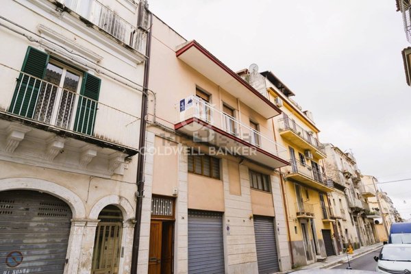 casa indipendente in vendita a Ragusa in zona Ibla