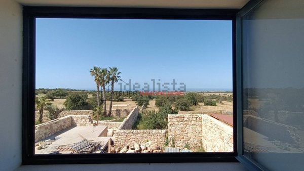 casa indipendente in vendita a Ragusa in zona Ragusa Centro