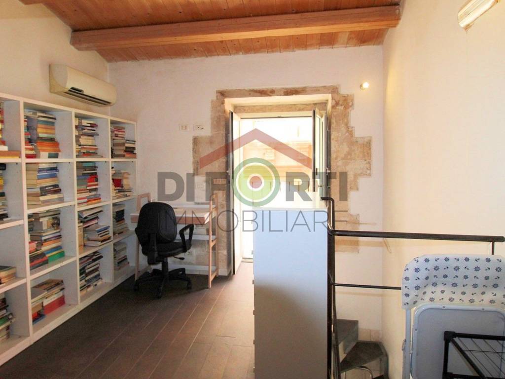 casa indipendente in vendita a Ragusa in zona Ibla