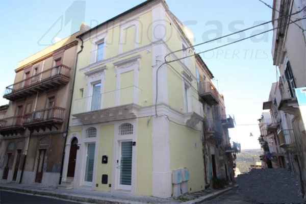 appartamento in vendita a Ragusa in zona Ibla