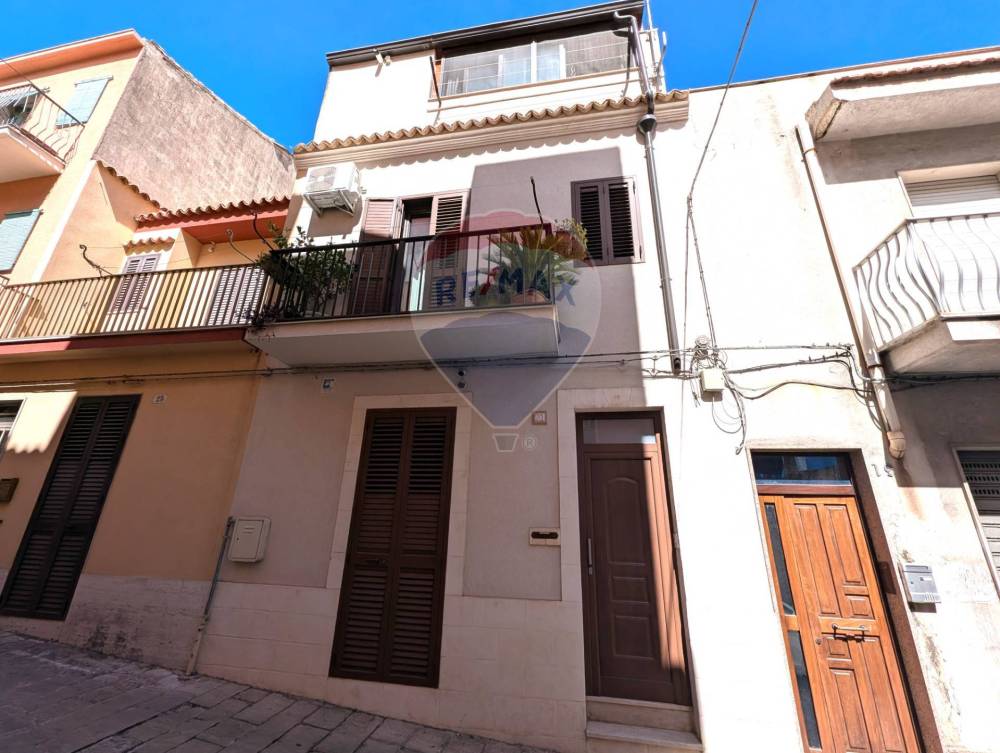 casa indipendente in vendita a Ragusa