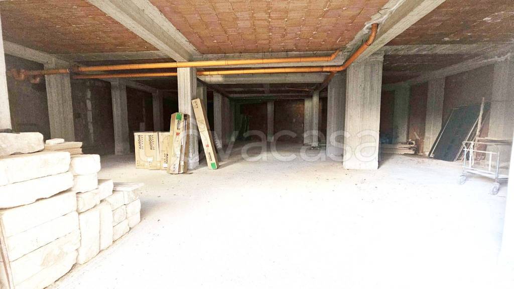 locale di sgombero in vendita a Ragusa