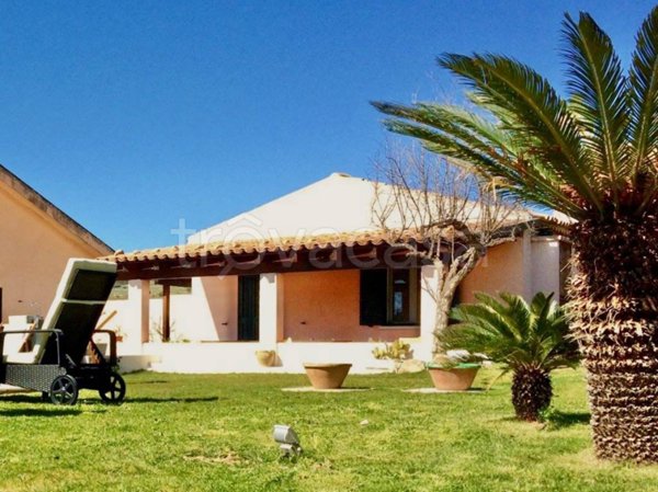 casa indipendente in vendita a Ragusa in zona Marina
