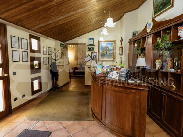 intera palazzina in vendita a Ragusa in zona Ibla