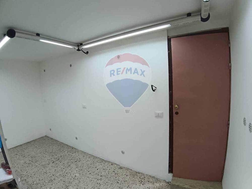 locale di sgombero in vendita a Ragusa in zona Ragusa Centro