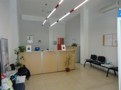 locale commerciale in vendita a Ragusa