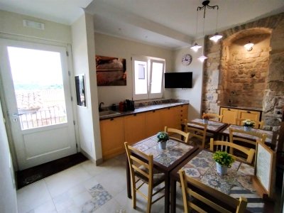 intera palazzina in vendita a Ragusa in zona Ibla