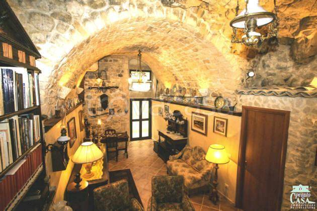 casa indipendente in vendita a Ragusa in zona Ibla