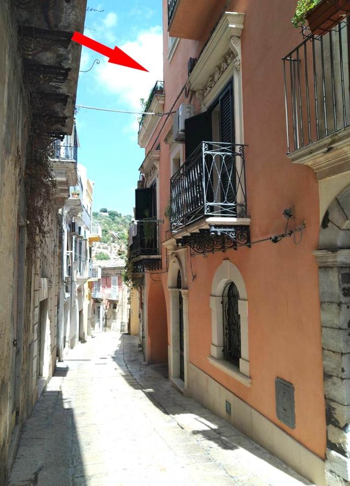 casa indipendente in vendita a Ragusa in zona Ibla