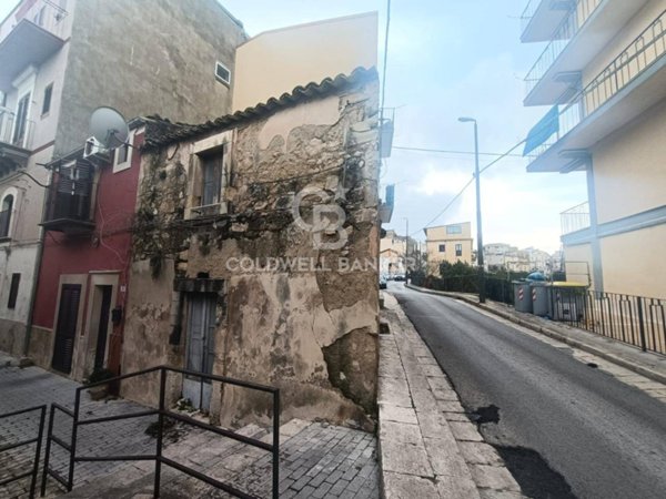 casa indipendente in vendita a Ragusa in zona Ibla