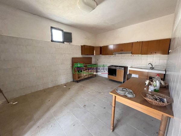 casa indipendente in vendita a Ragusa