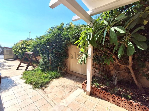 casa indipendente in vendita a Ragusa in zona Marina