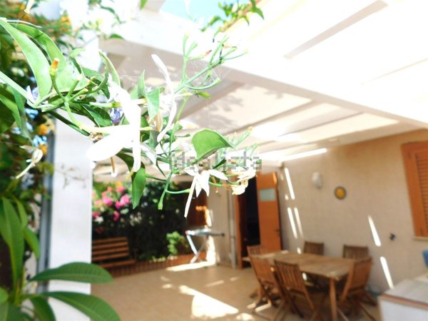 casa indipendente in vendita a Ragusa in zona Marina