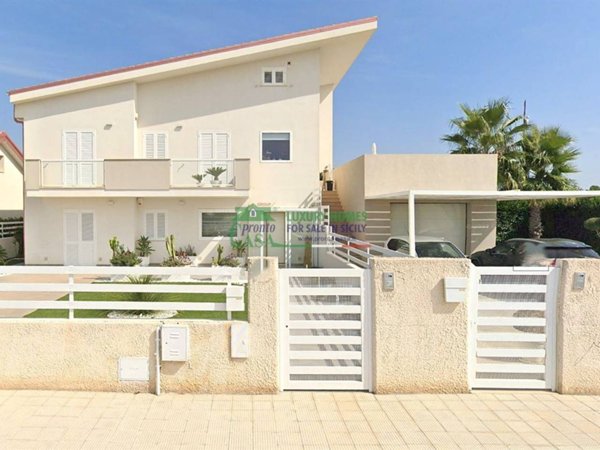 casa indipendente in vendita a Ragusa