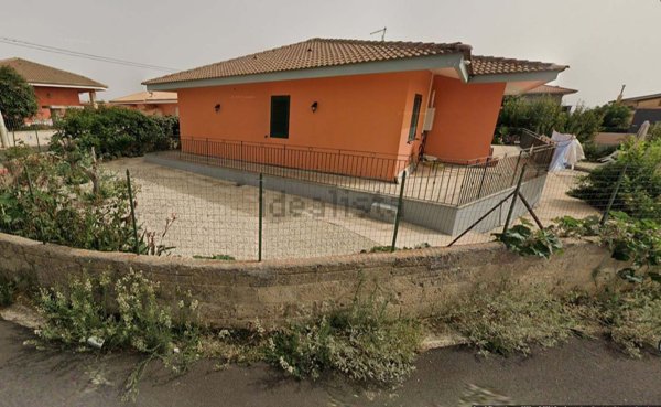 casa indipendente in vendita a Ragusa
