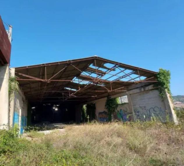 locale commerciale in vendita a Ragusa