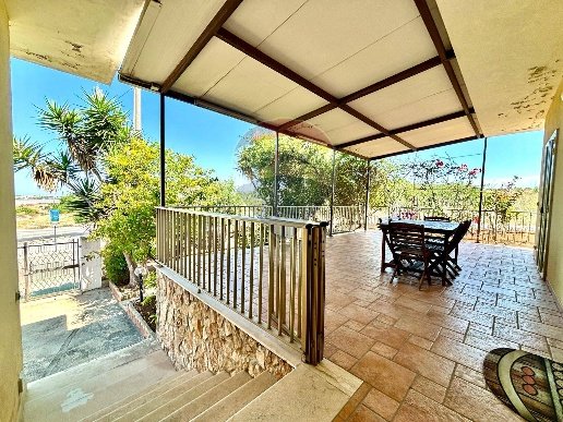 casa indipendente in vendita a Ragusa in zona Marina