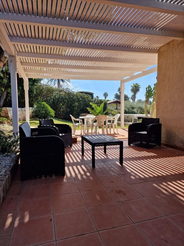 casa indipendente in vendita a Ragusa