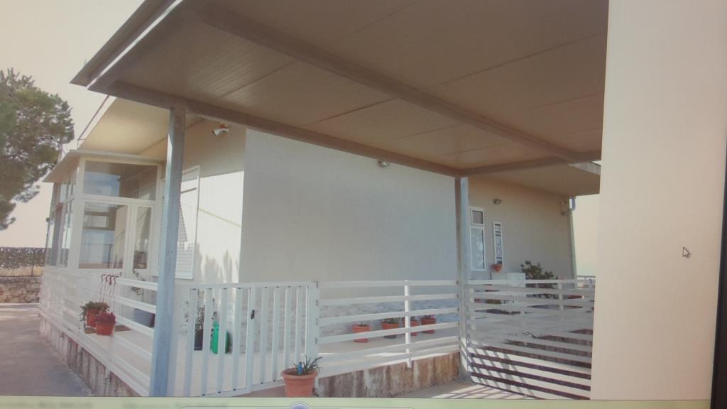 casa indipendente in vendita a Ragusa