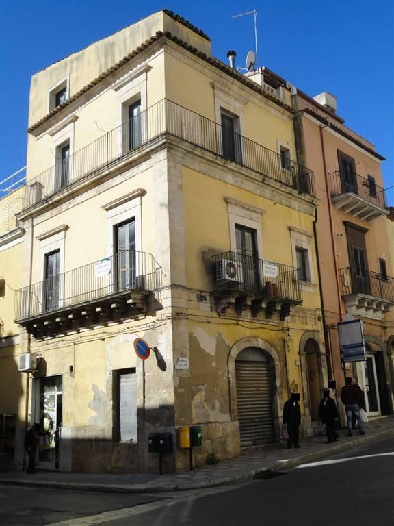 casa indipendente in vendita a Ragusa in zona Ragusa Centro
