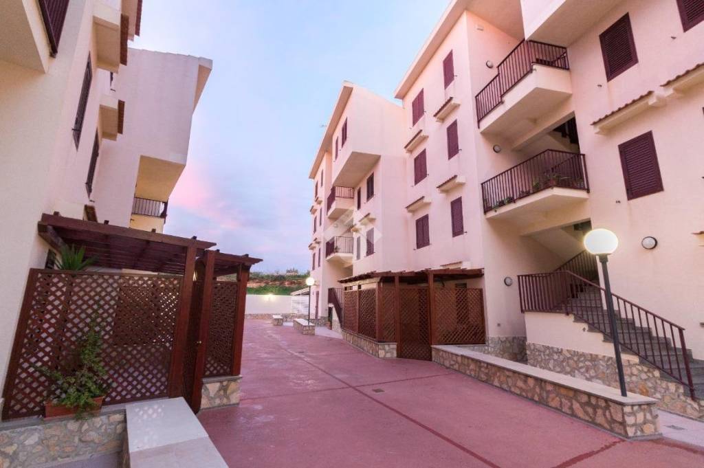 appartamento in vendita a Ragusa in zona Marina