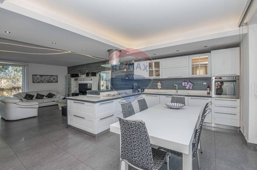 casa indipendente in vendita a Ragusa