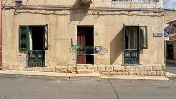 appartamento in vendita a Ragusa in zona Marina