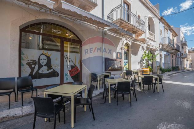 negozio in vendita a Ragusa in zona Marina