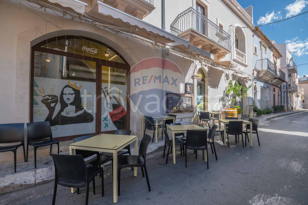 negozio in vendita a Ragusa in zona Marina