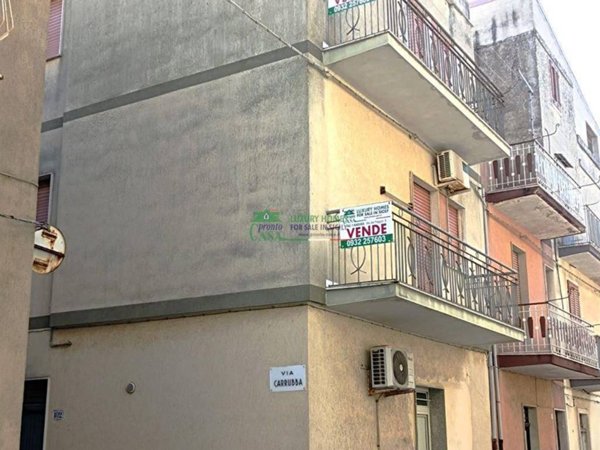 casa indipendente in vendita a Ragusa in zona Ibla
