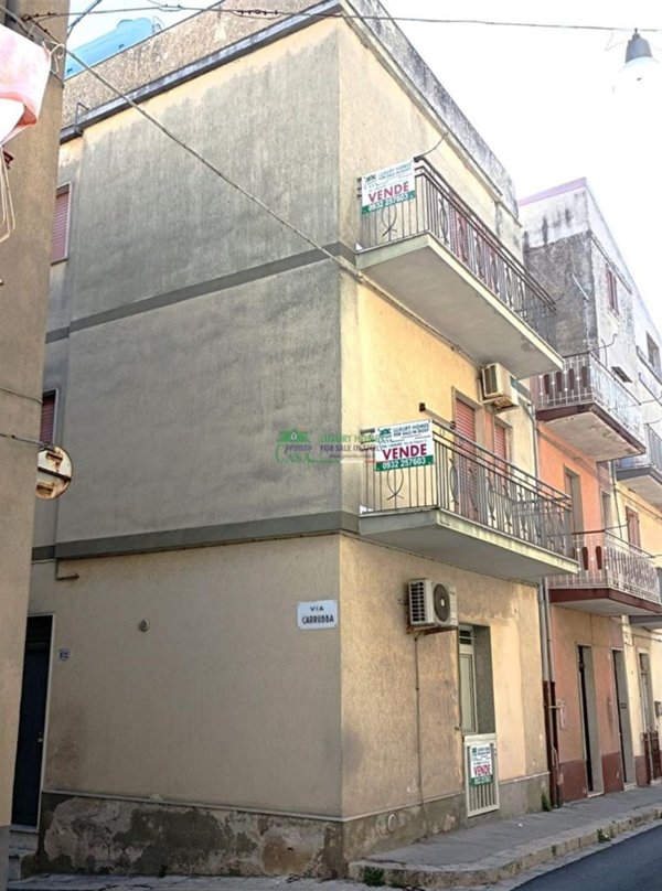 casa indipendente in vendita a Ragusa