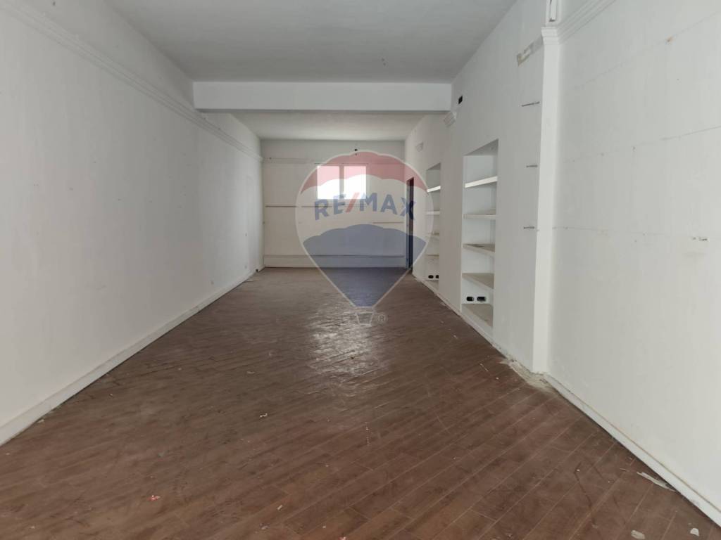 locale di sgombero in vendita a Ragusa in zona Ibla