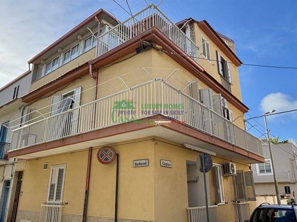 casa indipendente in vendita a Ragusa in zona Marina