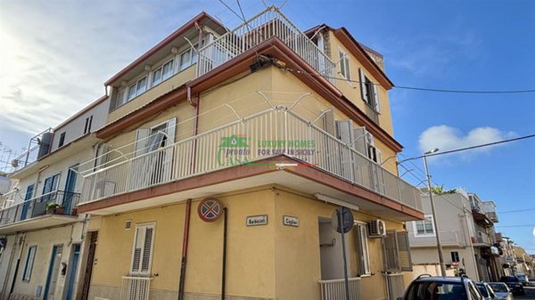 casa indipendente in vendita a Ragusa in zona Marina