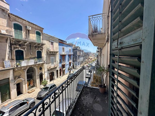 appartamento in vendita a Ragusa in zona Ragusa Centro