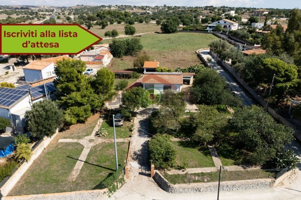 casa indipendente in vendita a Ragusa in zona Marina