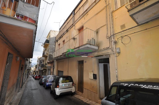 casa indipendente in vendita a Ragusa in zona Ragusa Centro
