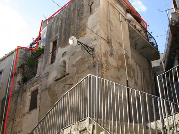 casa indipendente in vendita a Ragusa in zona Ibla