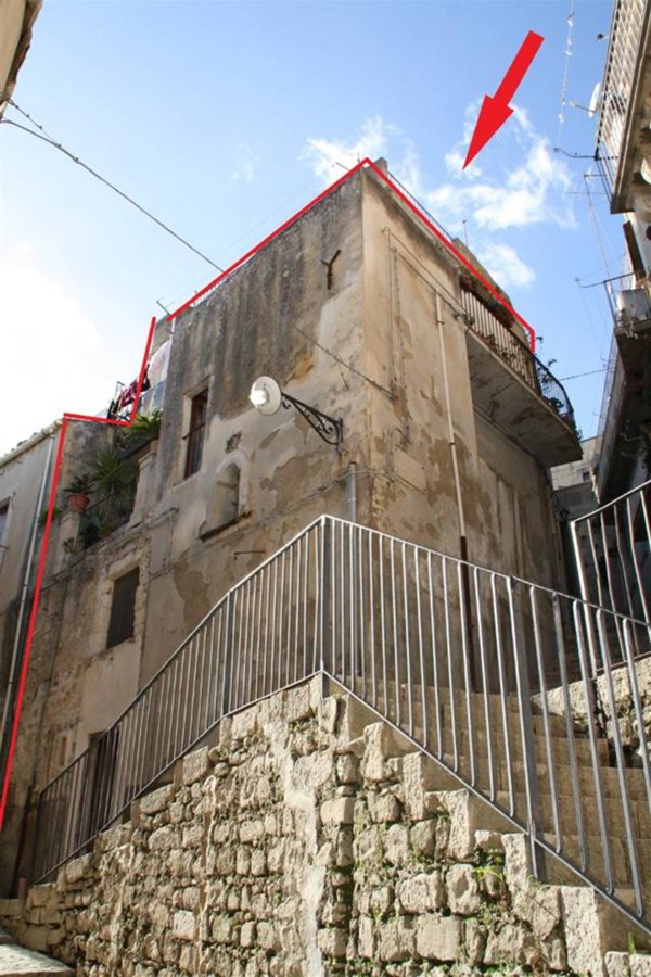 casa indipendente in vendita a Ragusa in zona Ibla