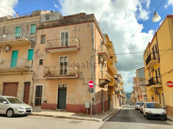 casa indipendente in vendita a Ragusa in zona Ibla