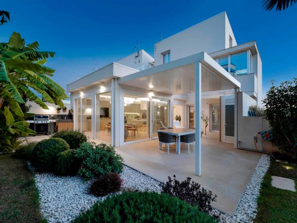 casa indipendente in vendita a Ragusa in zona Marina