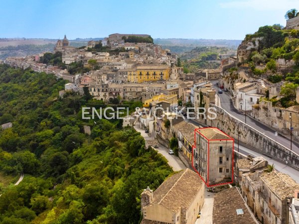 casa indipendente in vendita a Ragusa