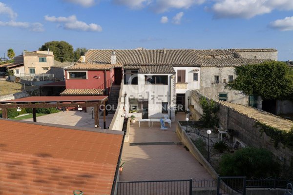 casa indipendente in vendita a Ragusa in zona Punta Braccetto